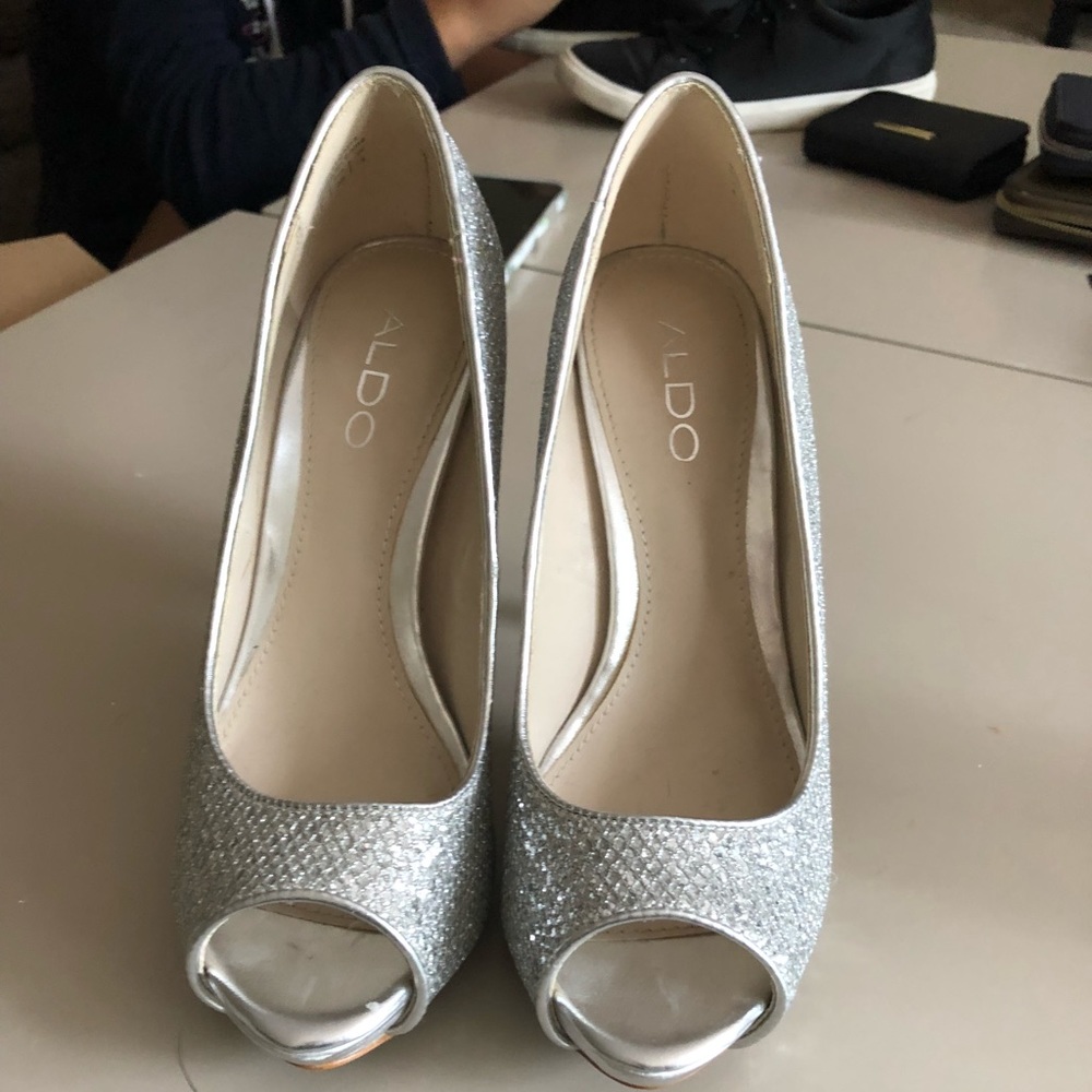 Platform formal sequen heels